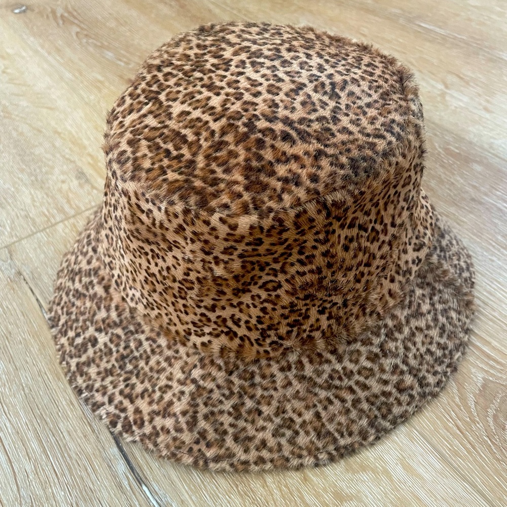 Vintage Bottega Veneta Leopard Fur Bucket Hat